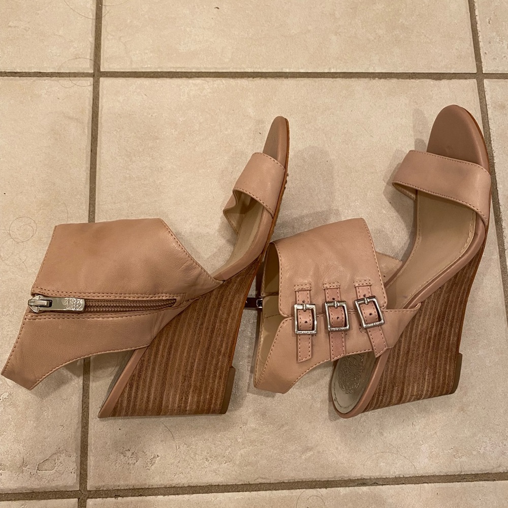 Vince Camuto Wedges